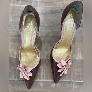 BCBG maroon with pink detail leather pumps size 6